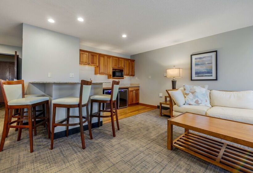 Best Western Plus Dubuque Hotel And Conference Center
