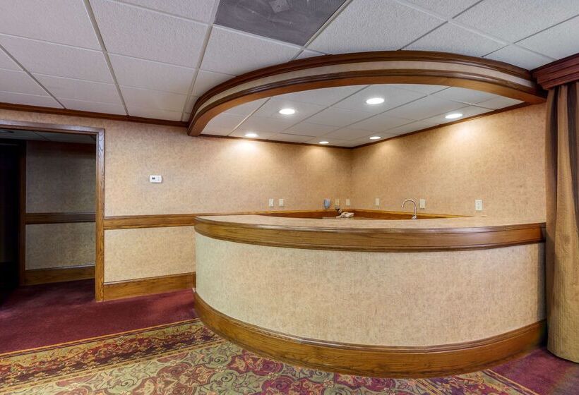 Best Western Plus Dubuque Hotel And Conference Center