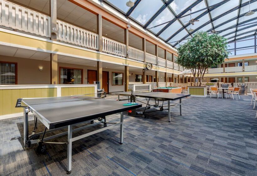 Best Western Plus Dubuque Hotel And Conference Center