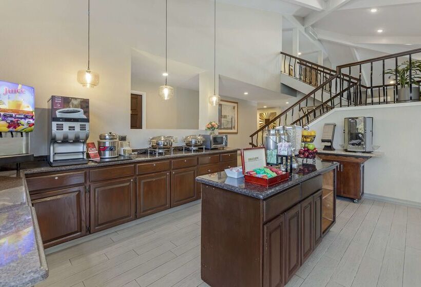 ホテル Best Western Plus Executive Inn