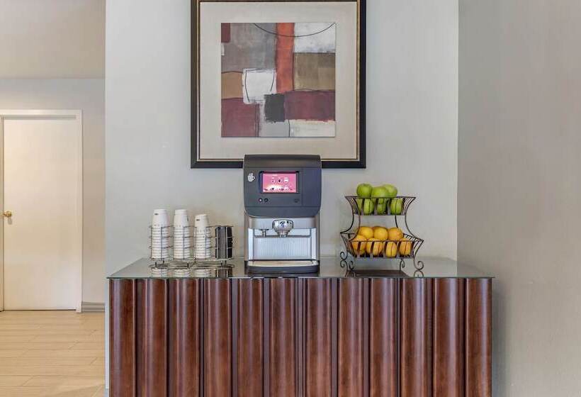 ホテル Best Western Plus Executive Inn