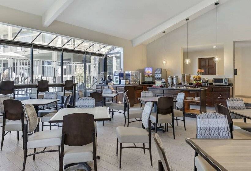 ホテル Best Western Plus Executive Inn