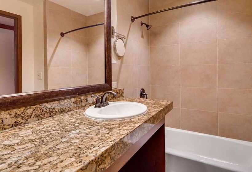 ホテル Best Western Plus Greenwell Inn