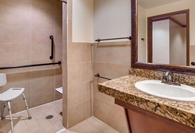 هتل Best Western Plus Greenwell Inn