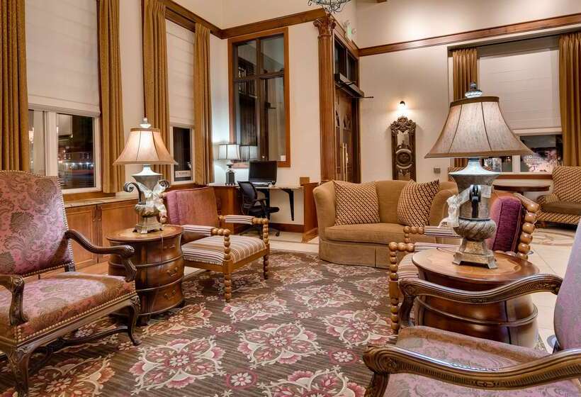 ホテル Best Western Plus Greenwell Inn