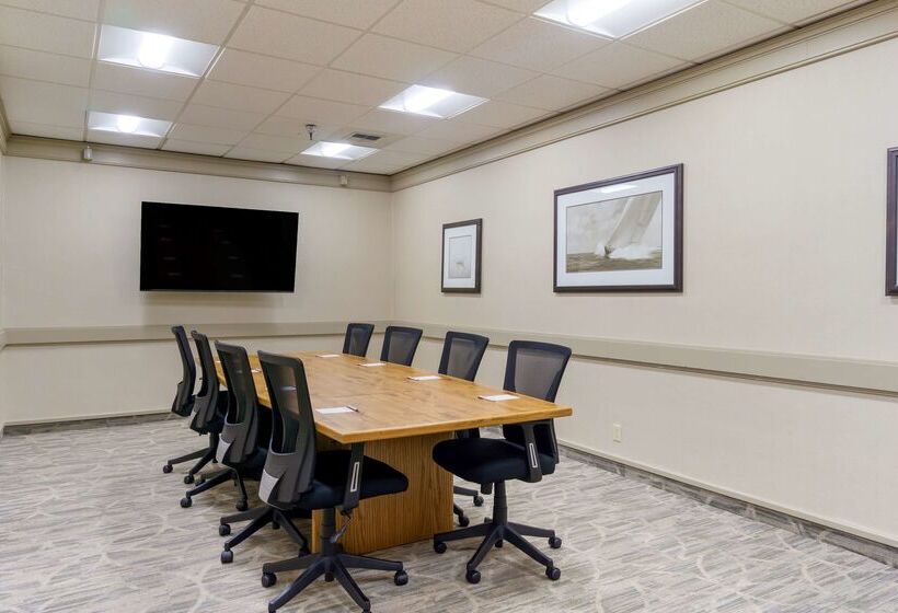 Best Western Plus Oak Harbor Hotel And Conference Center