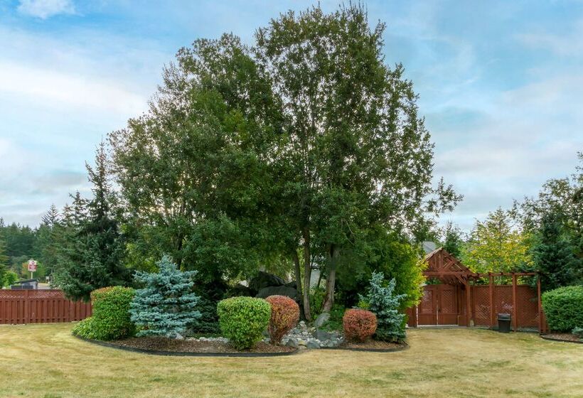 Best Western Plus Oak Harbor Hotel And Conference Center