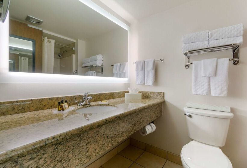 Best Western Plus Oak Harbor Hotel And Conference Center