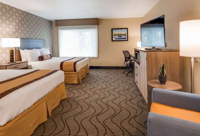 호텔 Best Western Plus Heritage Inn