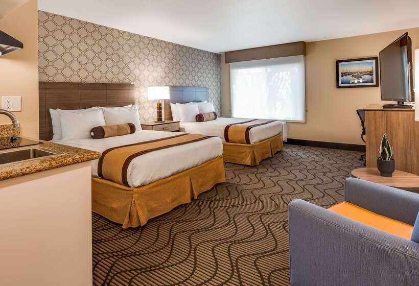 호텔 Best Western Plus Heritage Inn