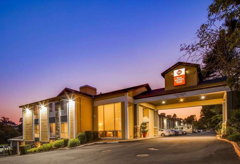 호텔 Best Western Plus Heritage Inn