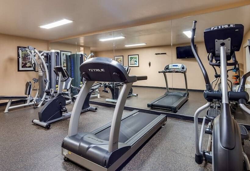 호텔 Best Western Plus Heritage Inn