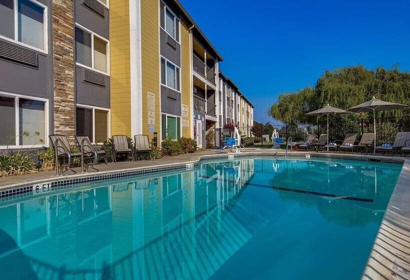 호텔 Best Western Plus Heritage Inn