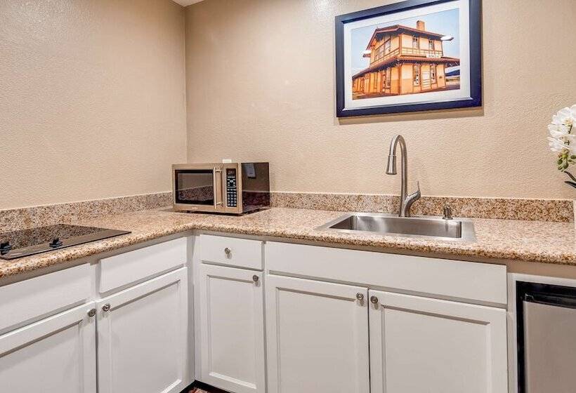 호텔 Best Western Plus Heritage Inn