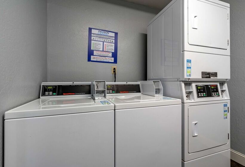 فندق Best Western Plus Hilltop Inn