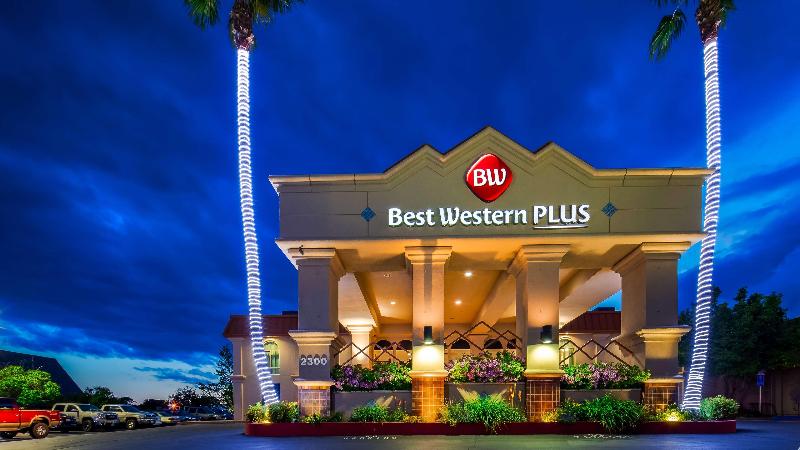 בית מלון כפרי Best Western Plus Hilltop Inn