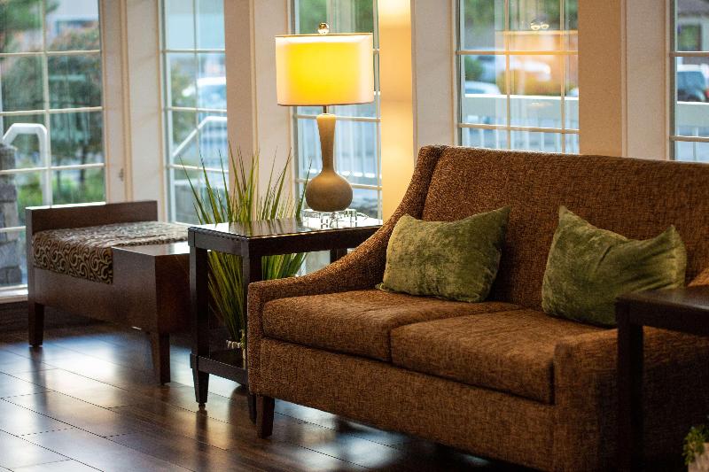 Отель Best Western Plus Inn At The Vines