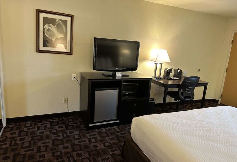 בית מלון כפרי Best Western Plus Inn Of Hayward