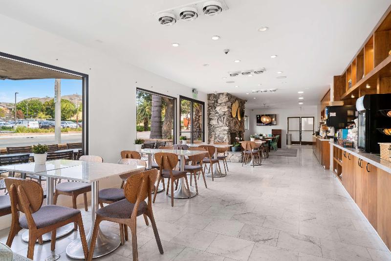 ホテル Best Western At Ventura Pier