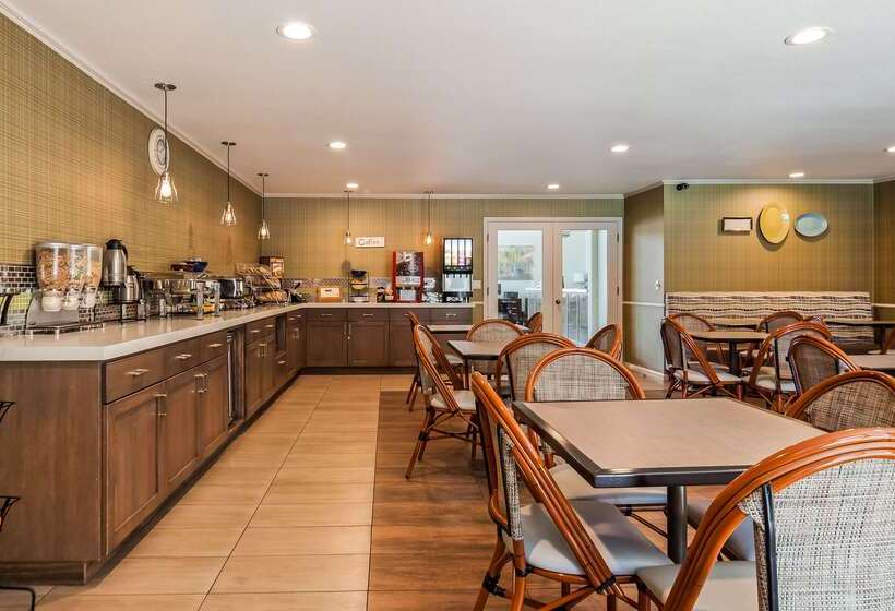 호텔 Best Western Plus Inn Scotts Valley