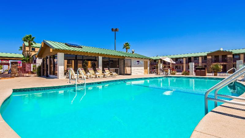 هتل Best Western Plus Kings Inn And Suites