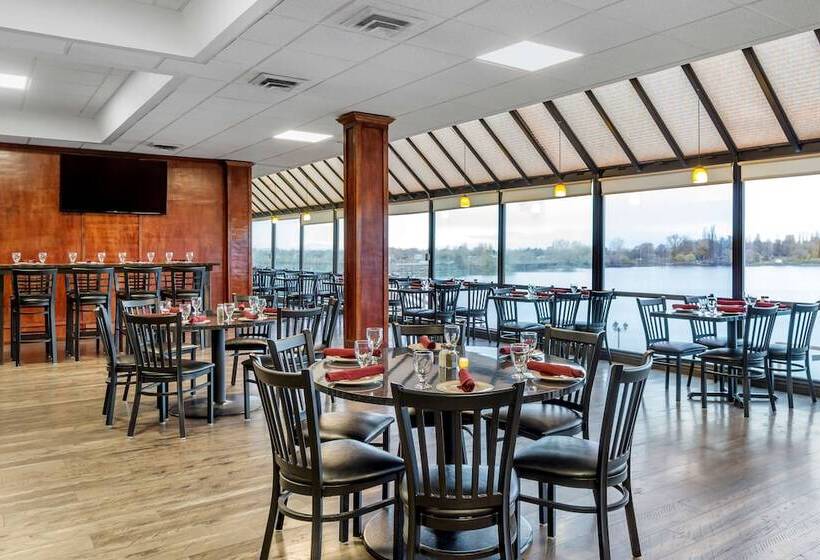 فندق Best Western Plus Lake Front