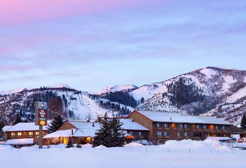 בית מלון כפרי Best Western Plus Landmark Inn