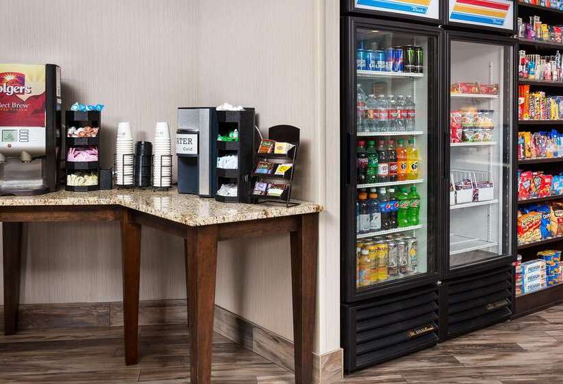 בית מלון כפרי Best Western Plus Landmark Inn