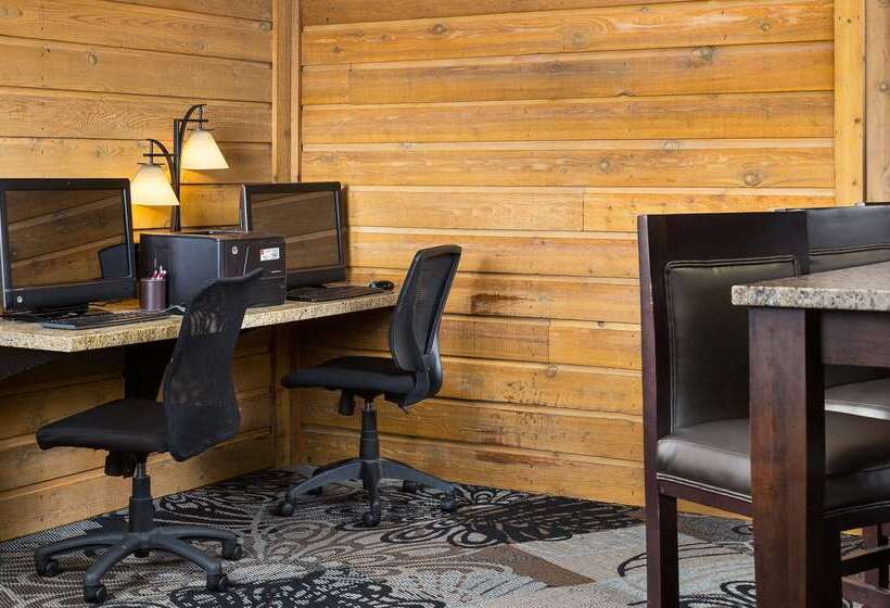 בית מלון כפרי Best Western Plus Landmark Inn