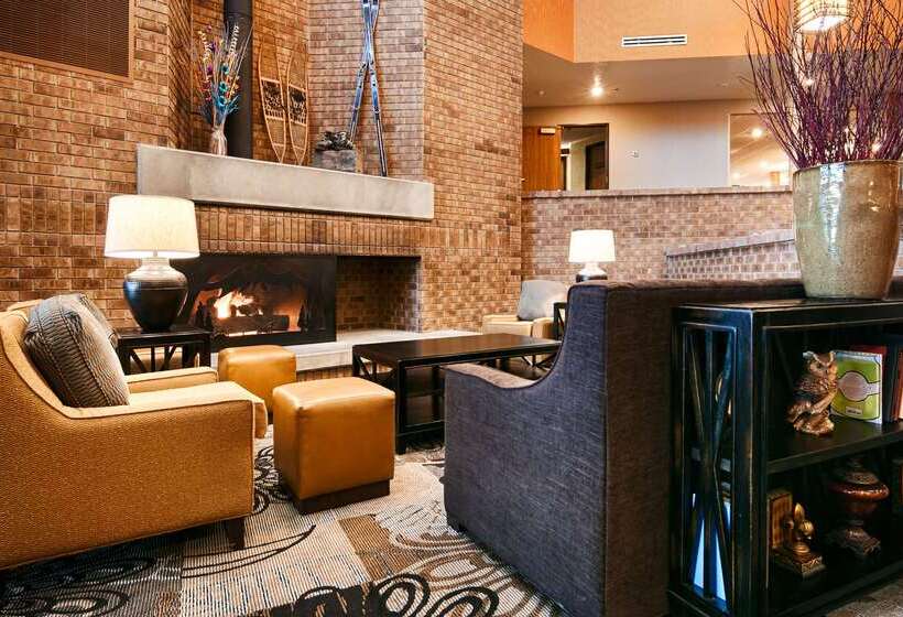 בית מלון כפרי Best Western Plus Landmark Inn