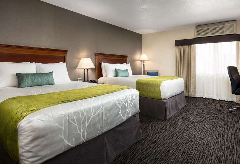 בית מלון כפרי Best Western Plus Landmark Inn