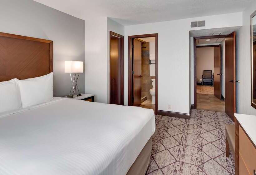 Best Western Plus Longbranch Hotel & Convention Center