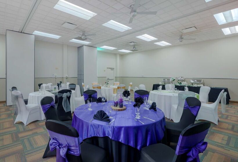 فندق Best Western Plus Loveland Inn