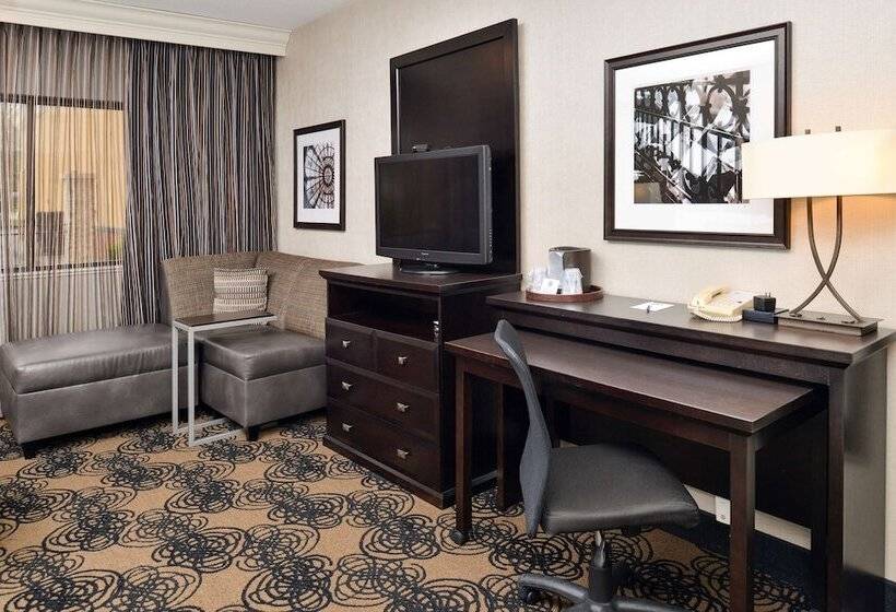 בית מלון כפרי Best Western Plus Midwest Inn