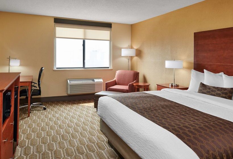 Best Western Plus Milwaukee Airport Hotel & Conference Center