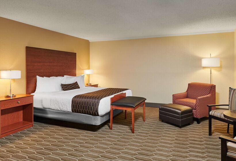 Best Western Plus Milwaukee Airport Hotel & Conference Center