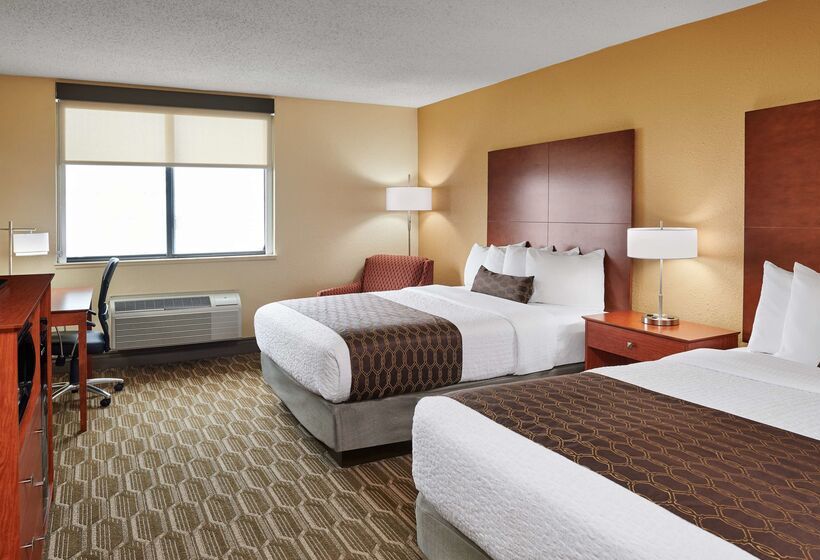 Best Western Plus Milwaukee Airport Hotel & Conference Center
