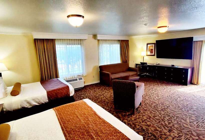 فندق Best Western Plus Northwoods Inn