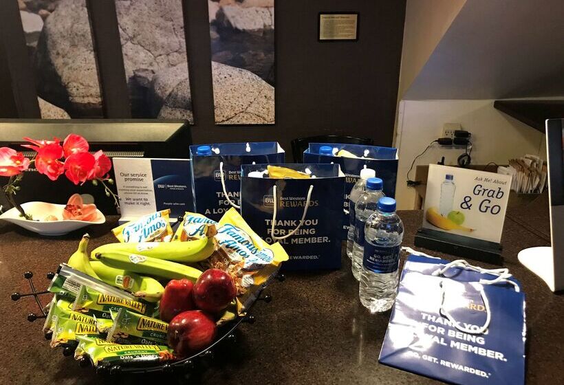 فندق Best Western Plus Northwoods Inn