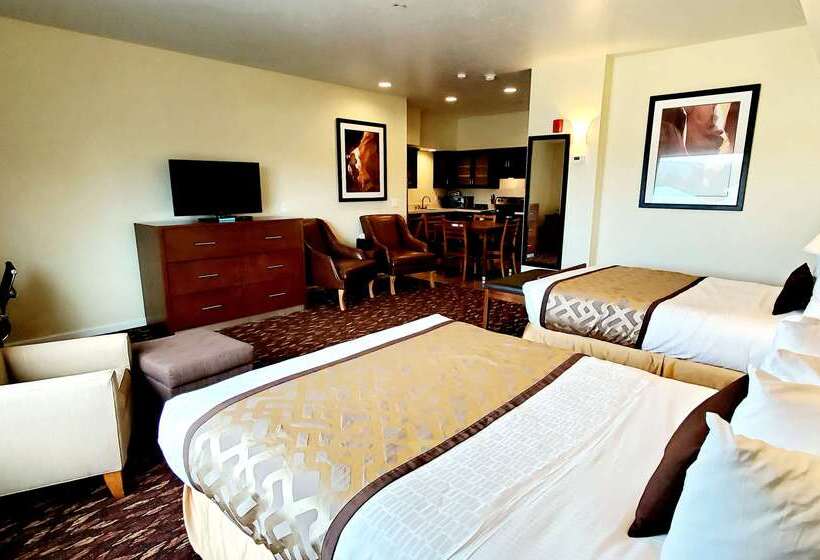 فندق Best Western Plus Northwoods Inn