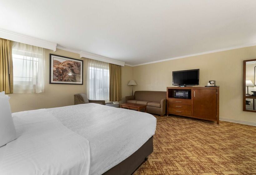 فندق Best Western Plus Northwoods Inn