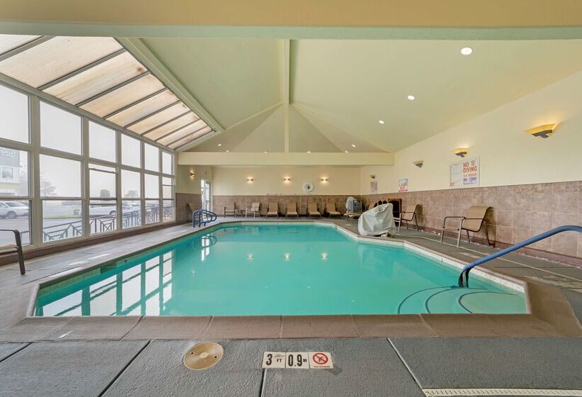 فندق Best Western Plus Northwoods Inn