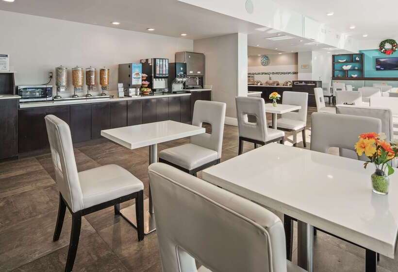 호텔 Best Western Plus Oceanside Inn