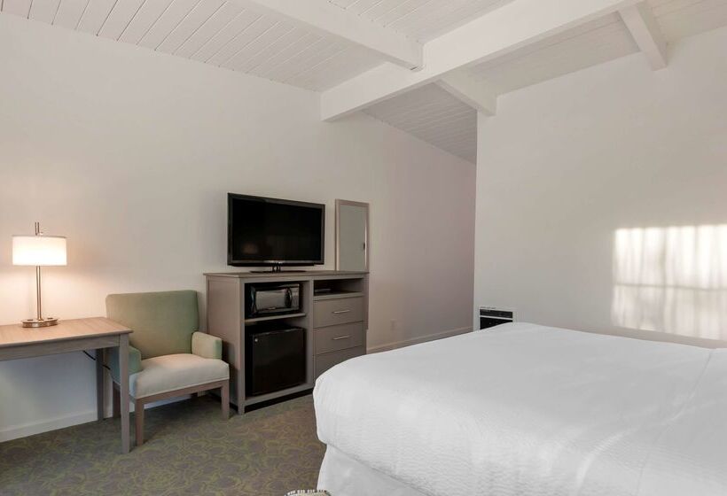 בית מלון כפרי Best Western Plus Santa Barbara