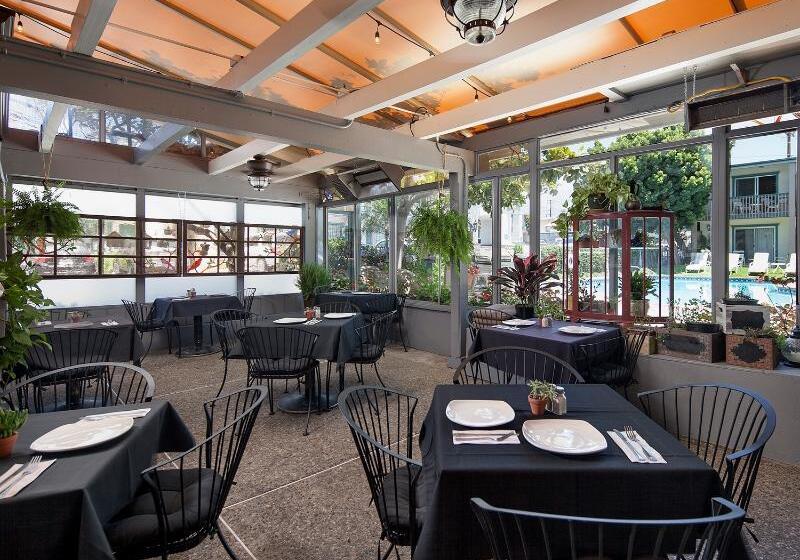 هتل Best Western Plus Santa Barbara