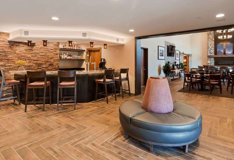 فندق Best Western Plus Superior Inn