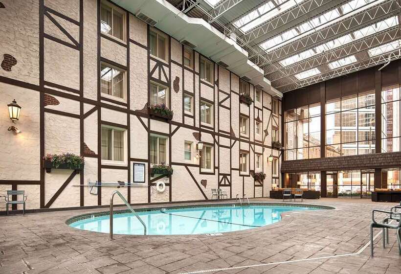 호텔 Best Western Plus The Normandy Inn & Suites