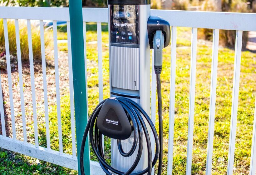 Отель Best Western Plus Yacht Harbor Inn