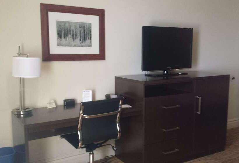 هتل Best Western Pony Soldier Inn & Suites