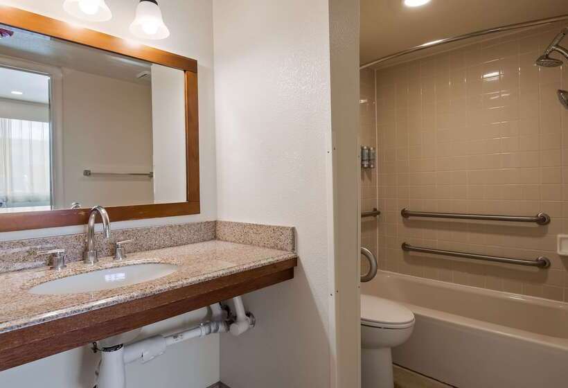 هتل Best Western Pony Soldier Inn & Suites